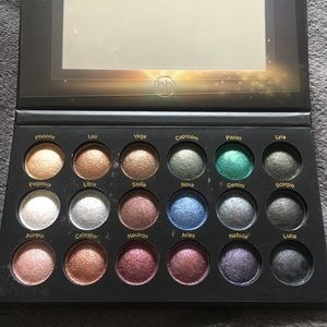 NWOT bh cosmetics Supernova Eyeshadow Palette